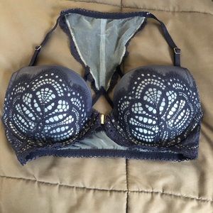 Pretty blues … BS new no tags … never worn. Front clasp racer back sexy bra